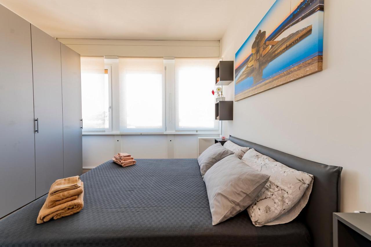 Piazza Salotto & Stazione Comfy Apartment Pescara Ngoại thất bức ảnh