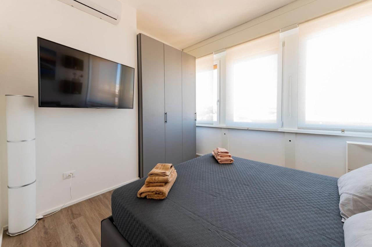 Piazza Salotto & Stazione Comfy Apartment Pescara Ngoại thất bức ảnh
